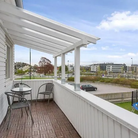 Stayplus 3br City With Garden Apartment