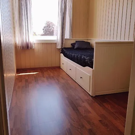Stayplus 3br City With Garden Apartment *